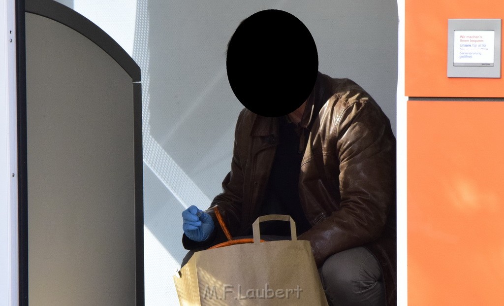 Versuchte Geldautomatensprengung Koeln Nippes Werkstattstr P154.JPG - Miklos Laubert